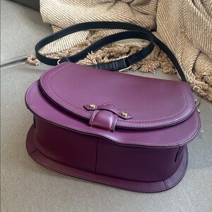 🍇Stauer Grape Leather Saddle Crossbody Bag